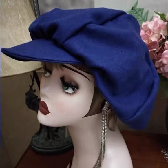 French girl vintage style hat